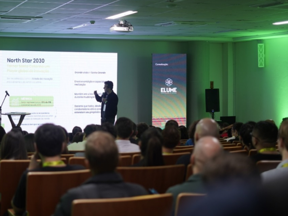 Foz Tech Summit 2025 transforma Itajaí no vale da inovação catarinense em novembro
