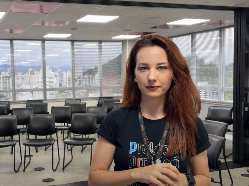 Programa que forma mulheres para a tecnologia será levado ao Delas Summit 2025