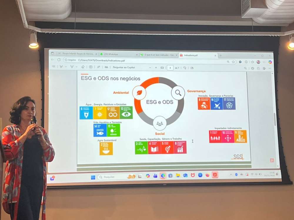 Comitê Blumenau Encerra Atividades de 2025 com Balanço Estratégico e Visita guiada na Cia Hering