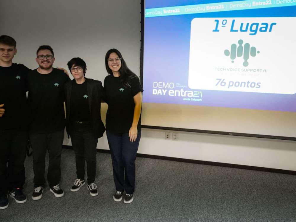 Solução que usa IA no suporte conquista primeiro lugar em pré-incubação do Entra21