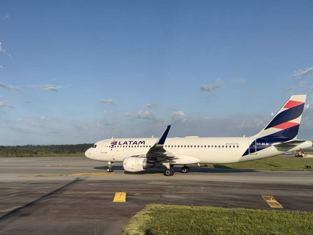 Floripa Airport celebra voo inaugural da nova rota internacional Florianópolis – Lima
