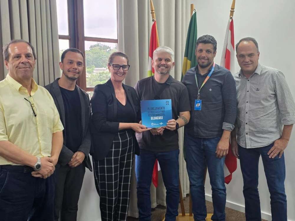 Blumenau é a primeira cidade do estado a receber planejamento de gestão do Sebrae/SC para 2026