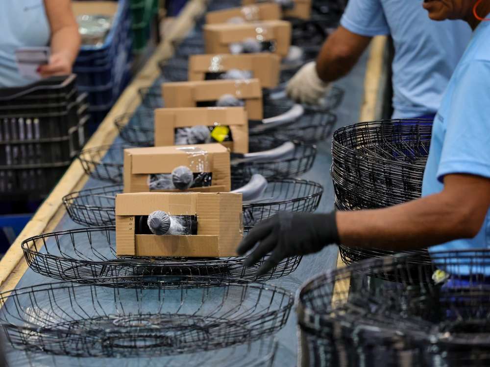 Santa Catarina cresce acima da média nacional em indústria, comércio e serviços