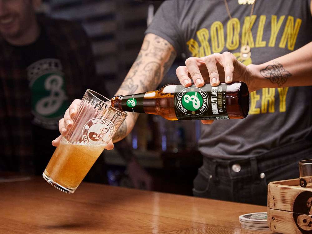 Cervejaria Blumenau passa a produzir rótulos da norte-americana Brooklyn Brewery e da paranaense Maniacs