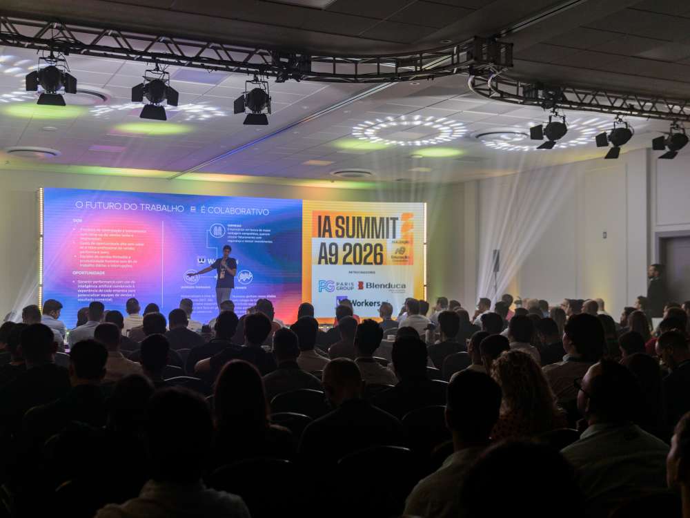 IA Summit reuniu especialistas de marcas como Google Cloud, TikTok e Vivo