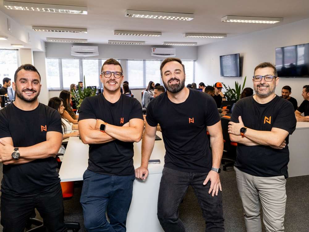 Novo Saque projeta R$ 2 bilhões em crédito em 2026 e adquire startup de tecnologia para acelerar expansão