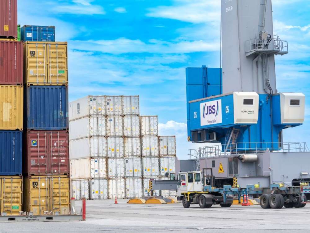 JBS Terminais amplia serviços no Porto de Itajaí e faz novo investimento de R$ 9 milhões