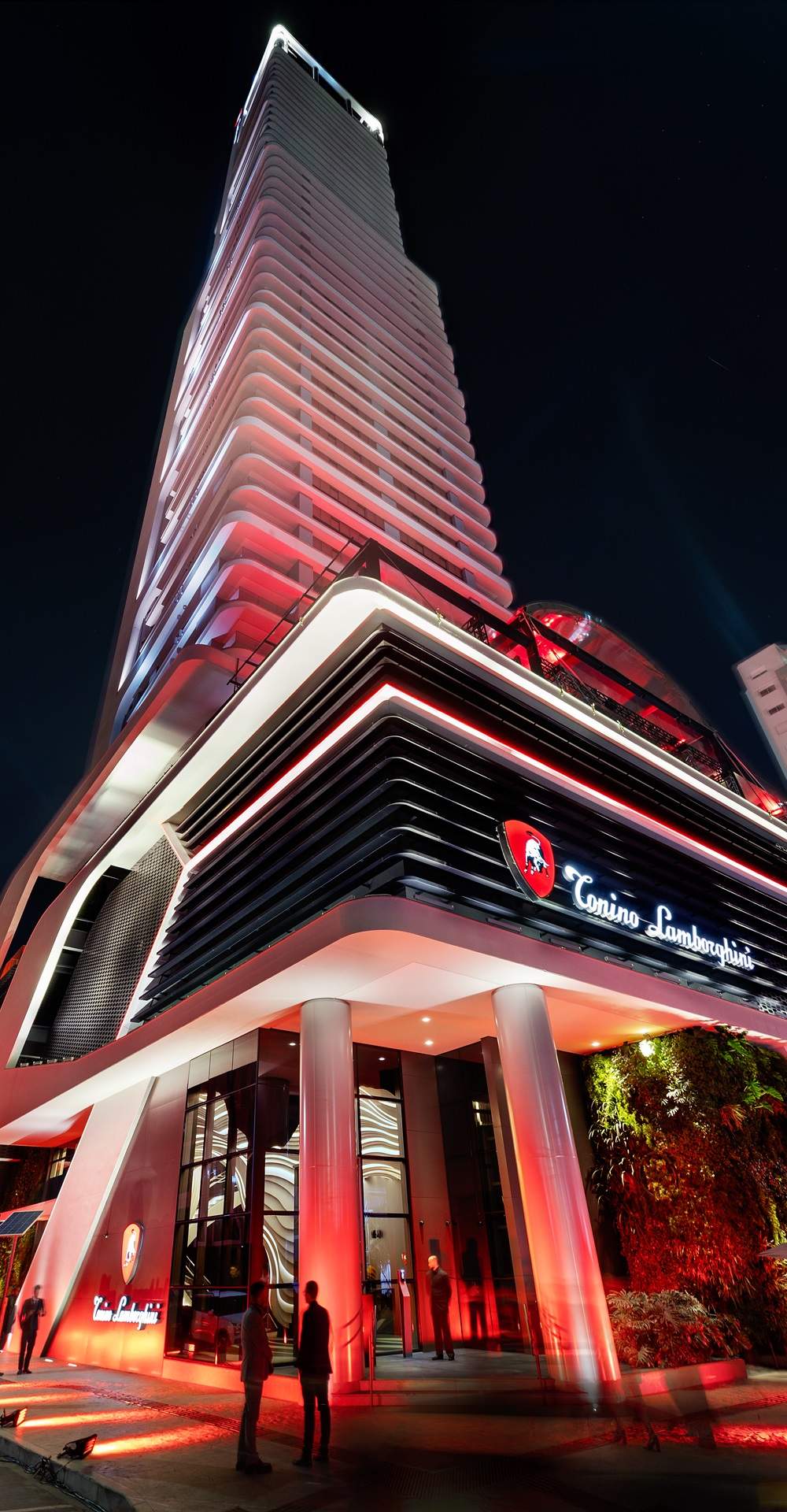 Primeiro residencial Tonino Lamborghini do mundo é entregue em Balneário Camboriú e reforça avanço dos branded residences
