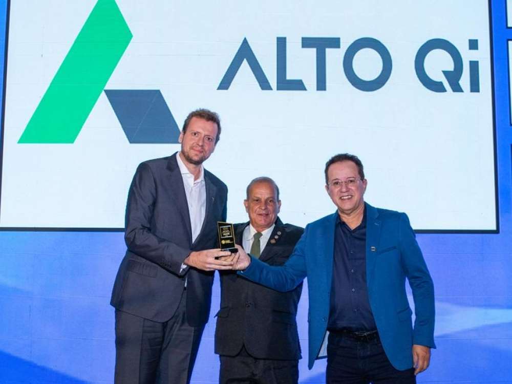 Catarinense AltoQi conquista pela primeira vez o Prêmio Destaques da Construção Civil – INEC 2026 