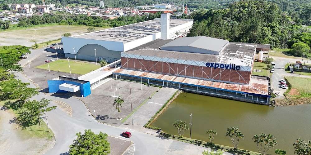 Expoville sedia evento do setor de turismo e reúne profissionais e lideranças nacionais