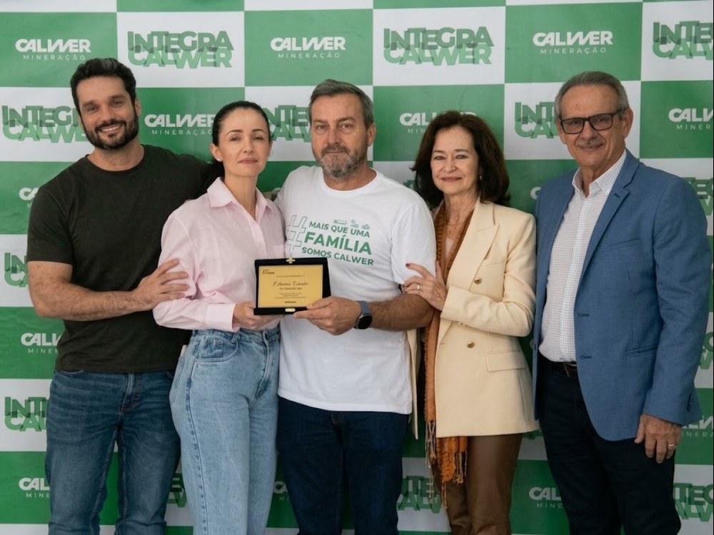 Calwer Mineração celebra 41 anos e homenageia colaboradores por tempo de empresa